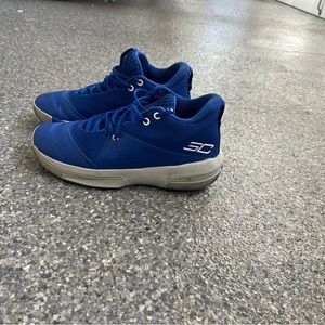 Steh curry basketball shoes